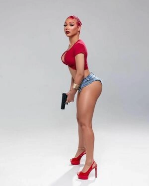 Caileneasely