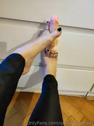 queenpixiefeet
