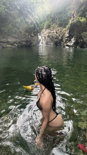 nickimariex