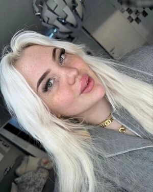 Adelina dalevska
