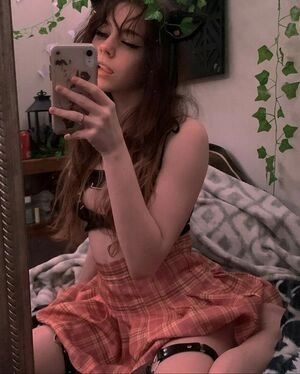 Rosiemx_x