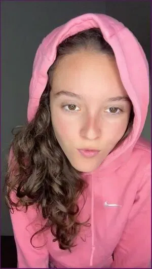 Veronica & Olivia