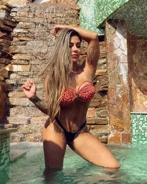 Verônica Araújo