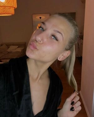 Ava miller