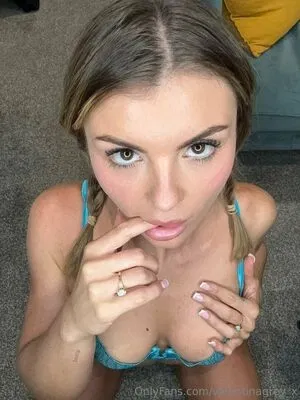valentinagrey_x