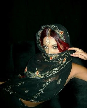 LARA RAJ / lararajj (member of KATSEYE)