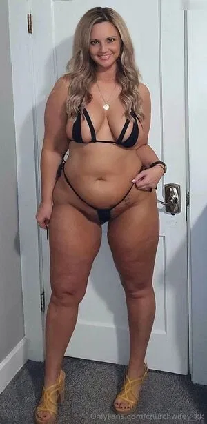 churchwifey_kk