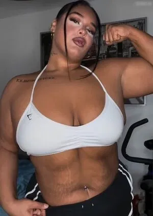 melina.bodybuilder