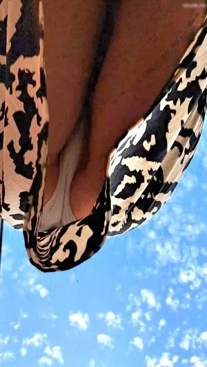 Upskirt - Candids