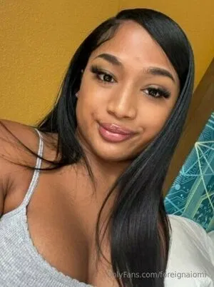 foreignaiomi / princessliesey Nude Leaks OnlyFans