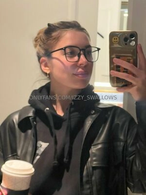 Izzy_Swallows