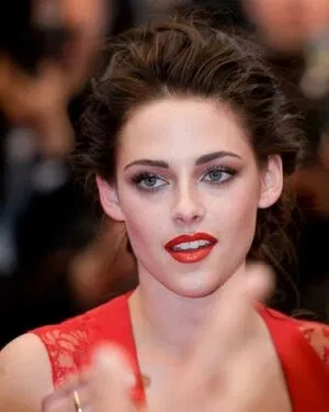 Kristen Stewart / kristenstewart / kristenstewartx