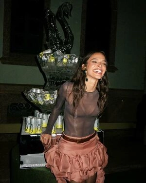 Bruna Marquezine