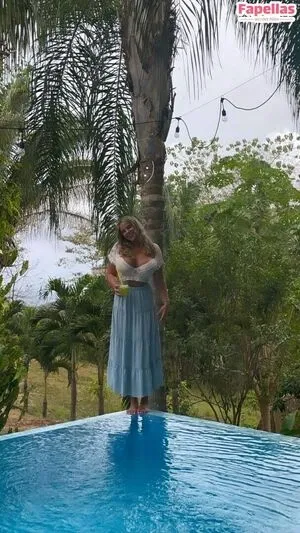 Lola Dubrul / loladubrul