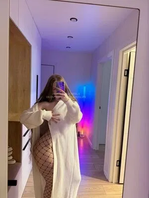 Kimkilwhan21 / alislexuslife / kimkilwhan / kimkilwhan211 / lexuslife