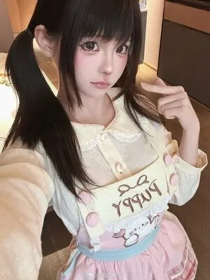 Chunmomo / chun.mo_0127 / chunmomo0127 / 蠢沫沫momo