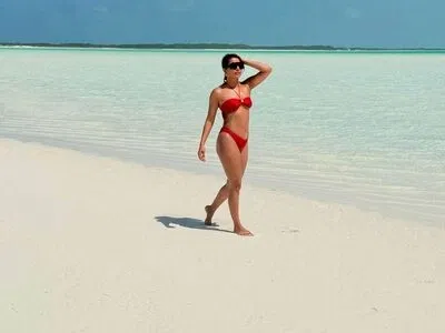 Priyanka Chopra / officialsherlynchopra / priyankachopra