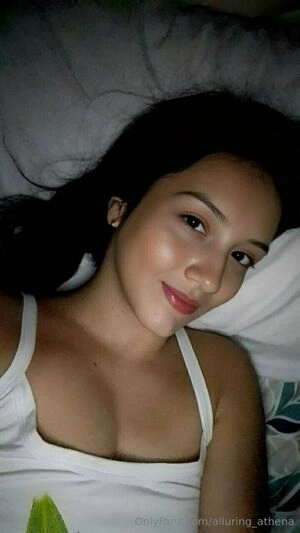 alluring_athena