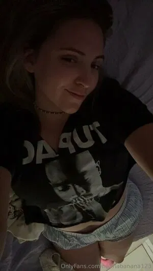 Hannabanana123 / Hannagrace482 / Hannagreenfield123 / hananabanana123