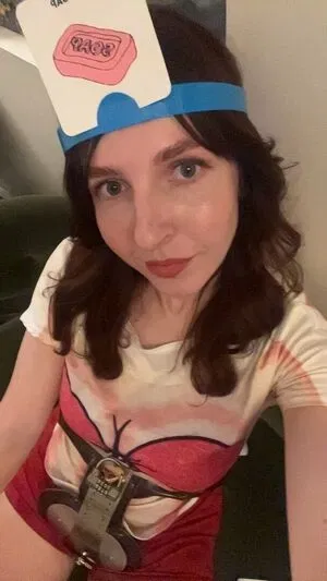 Megan Bitchell / MeganBitchell / lucyskyes / megan.bitchell / megbitchell