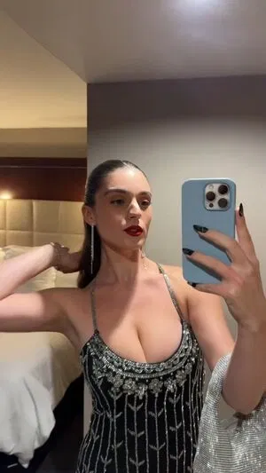 Taya Miller / Tayamillerr / taya_miller / tayamiller