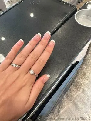 melmarieofficial2