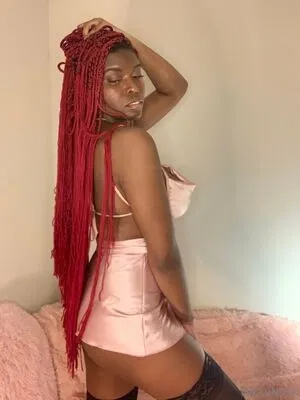 nikkynyx / nikkynyxx