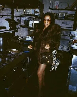 Padma Lakshmi / PadmaLakshmi