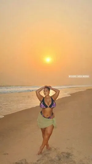 Katelyn Folasade / katelyn_runck / katelynsade