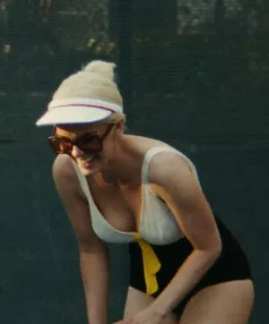 Betty Gilpin / voldemortbarbieclown