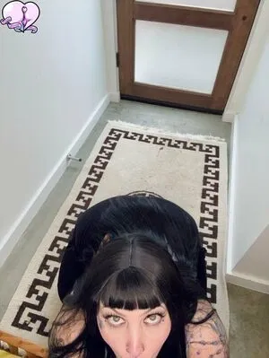 sugarsweetmeatpie / sugarsweettiee