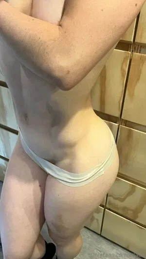 Ella Bucio / ella.bu.do / ellado