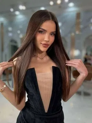 Alexandra Ozz / Alexandra Ozz / Alexandra Ozerianska / alexandra_ozz