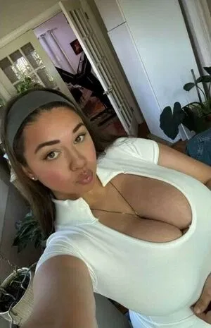 Maddy Mahmoudi / MaddyMahmoudi / Maddy_mahmoudi / u268798505