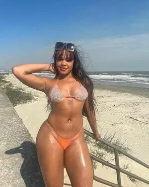 Laura Peralta / lauraperaltat