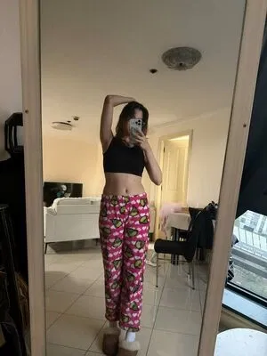 Kura Onee-san / kurasushi_usa / lewdgami