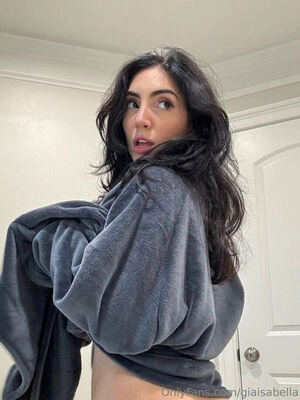 gia.isabellag / giaisabella