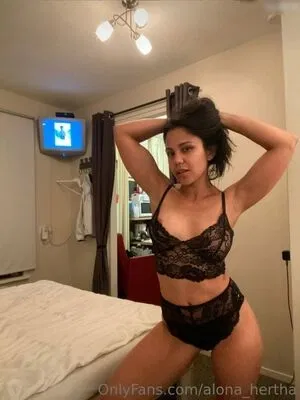 Alona Hertha / alona.hertha / alona_hertha