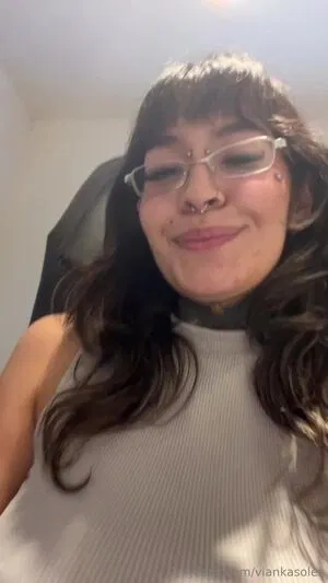 theviankasoles / viankasoles