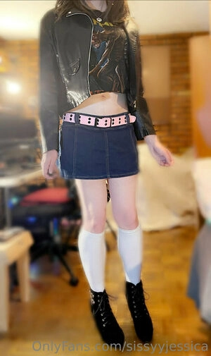 heyyjessica / sissyyjessica