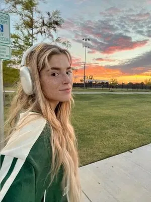 Hannah Stein / hnnhxl