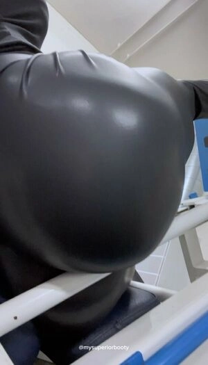 mysuperiorbooty