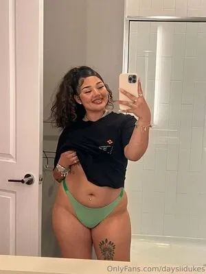 Daysiidukes / daisy_dukes_qc