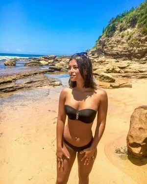 Justine Reine Marie / justinereineee / justinereinemarie