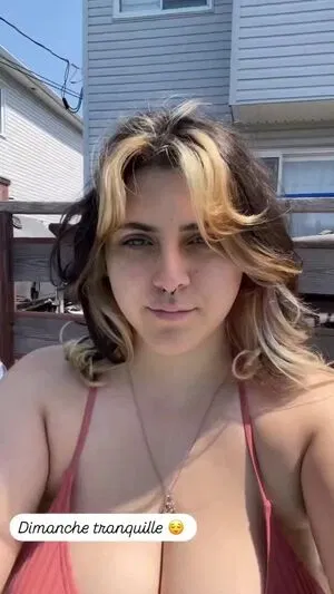 Valerie / valeriec / valeriefrausto_