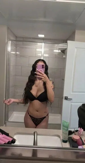 Llauryn / Llauryynnn / Llauryynnnn / llauryynnnnnn