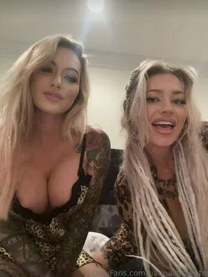 Rianna Carpenter / Thecombatbarbie