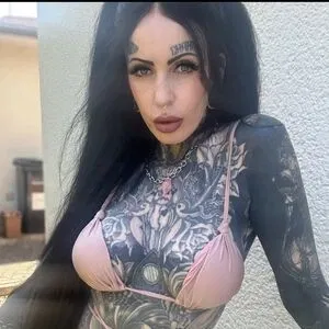 Jess Lamia / jess_lamia_ / jesslamia