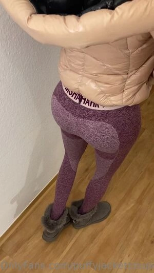 puffyjacketcouple
