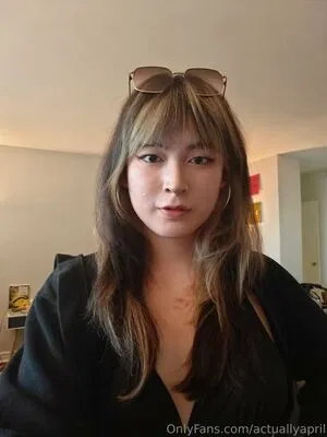 ActuallyApril / ItsActuallyApril / oh_itsjustapril